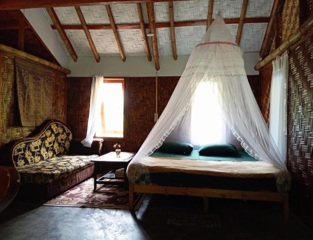 Magpie Homestay & Jungle Trekking Only For Guest Trekking With Us Bukit Lawang Pokoj fotografie