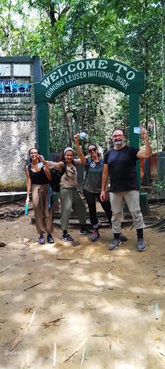 Magpie Homestay & Jungle Trekking Only For Guest Trekking With Us Bukit Lawang Exteriér fotografie